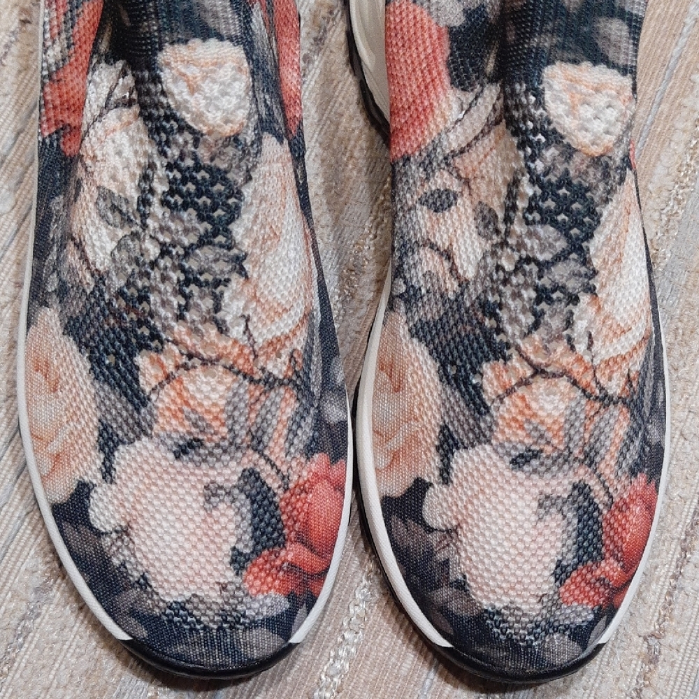 Floral Women's Sneakers Size 40